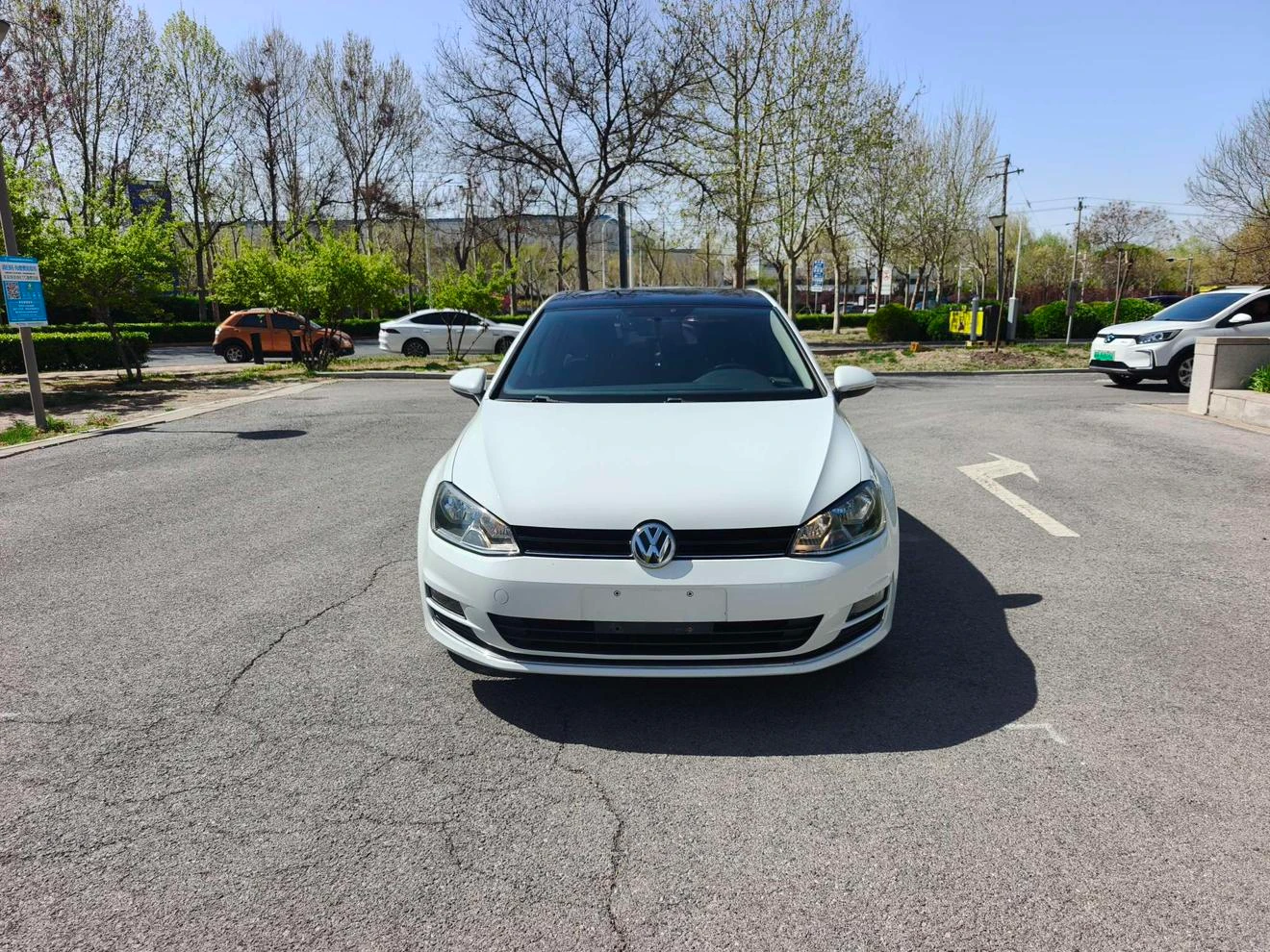 Volkswagen Golf 1.4TSI AT (Comfortline Trim) - exterior