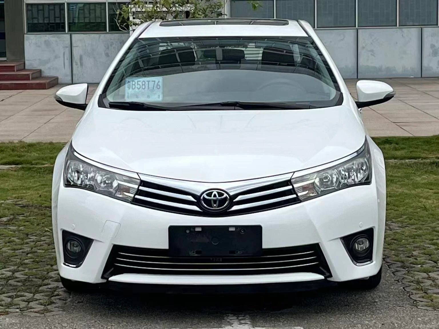 Toyota Corolla - exterior