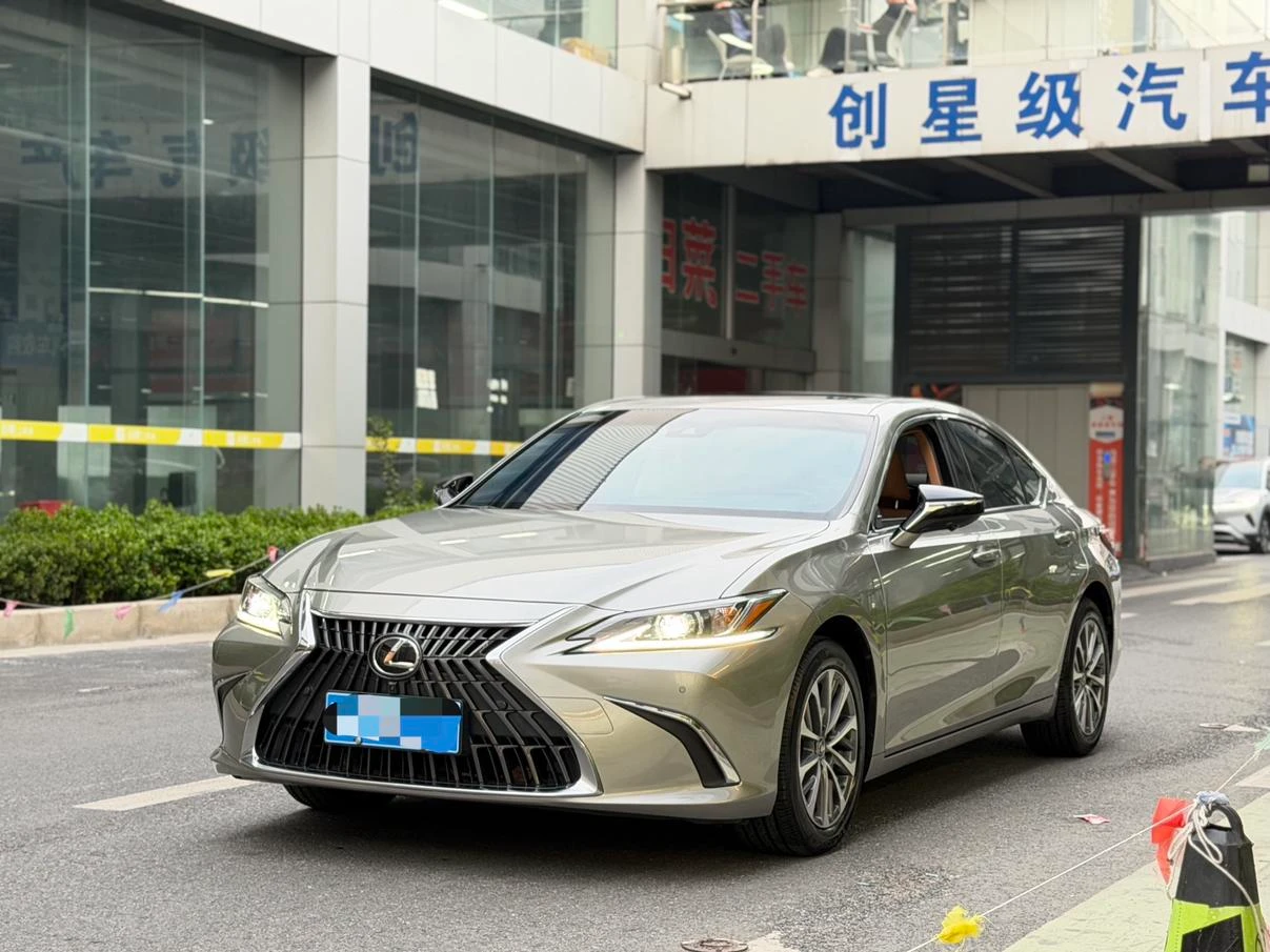 Lexus ES 200 Premium