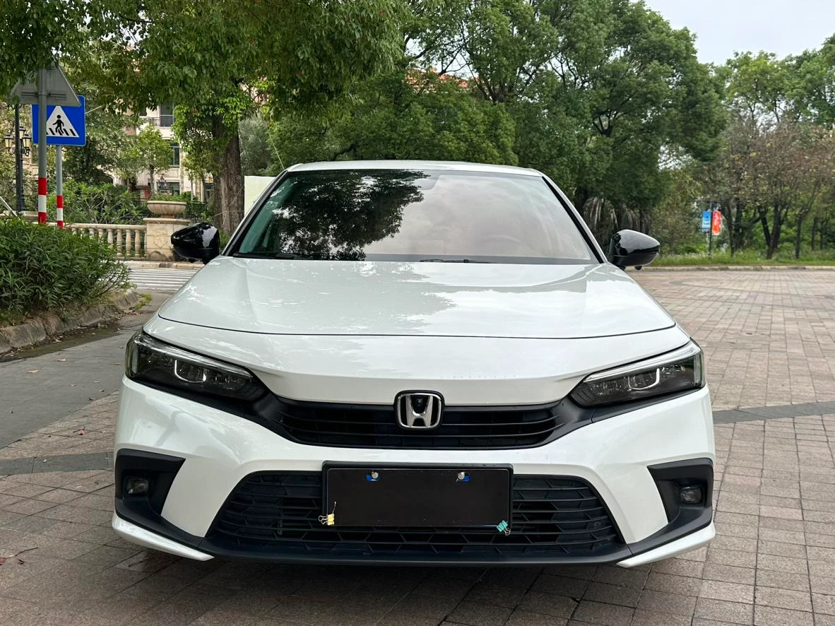 Honda Civic 240TURBO CVT Sport - exterior
