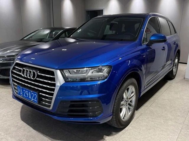 Audi Q7 40 TFSI Sport Trim