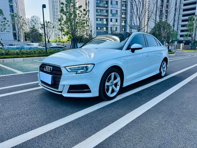 Audi A3 35TFSI Fashion Line