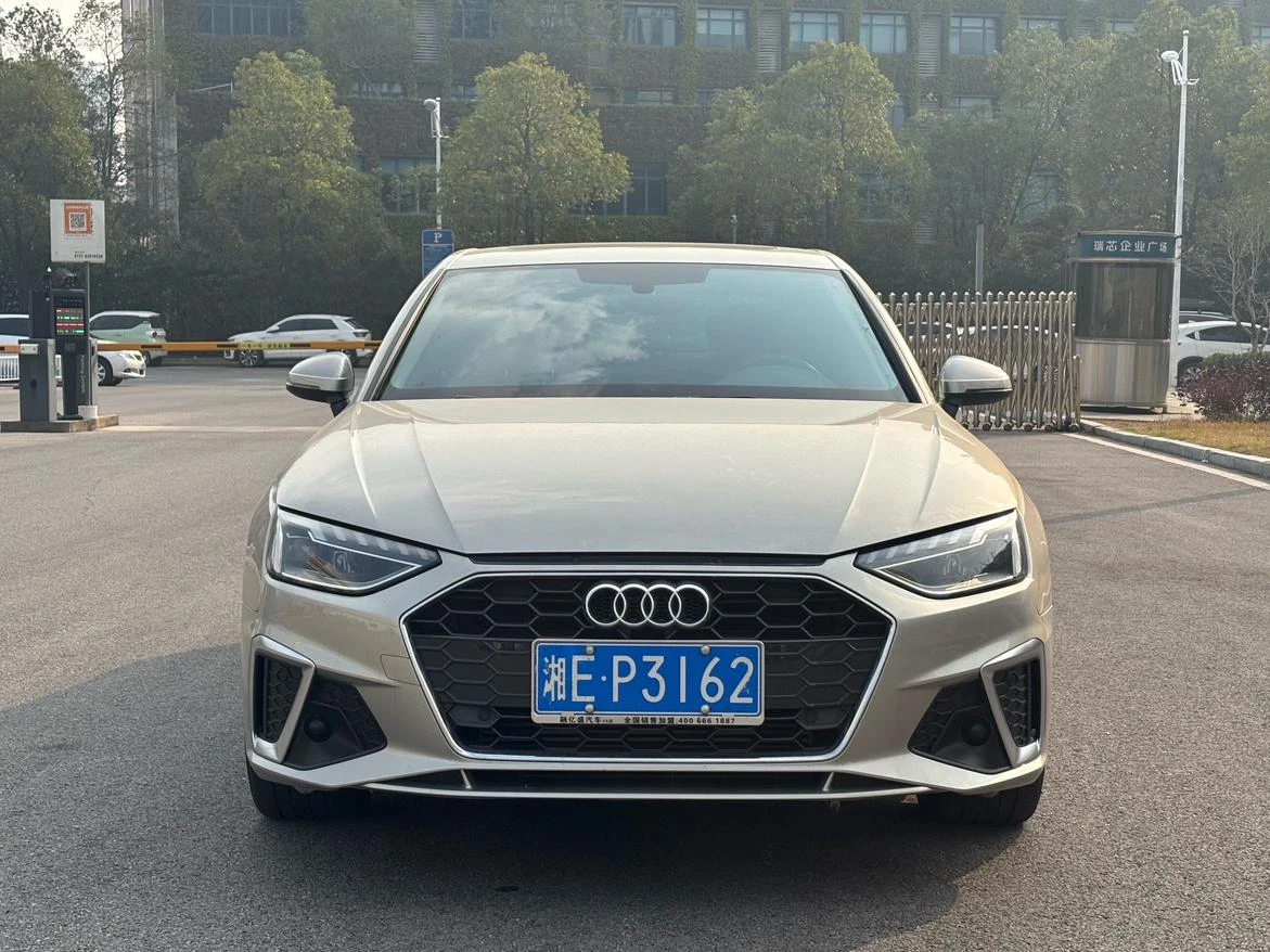 Audi A4L 40 TFSI Fashion - exterior