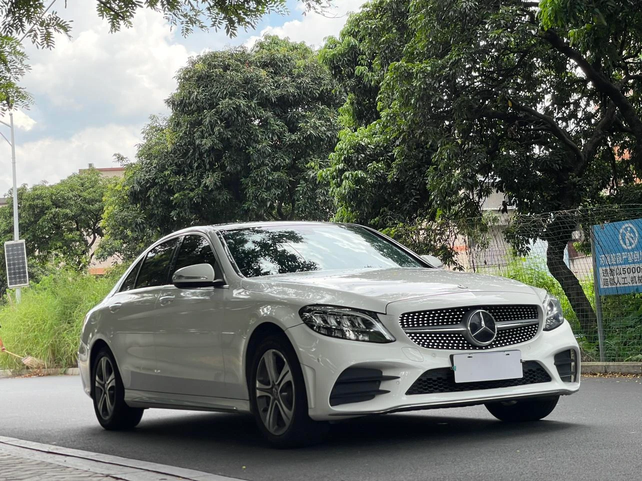 Mercedes-Benz C 260 L Sport - exterior