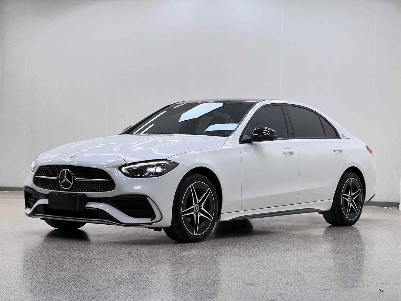 Mercedes-Benz C-Class C260 L Facelift AMG - exterior