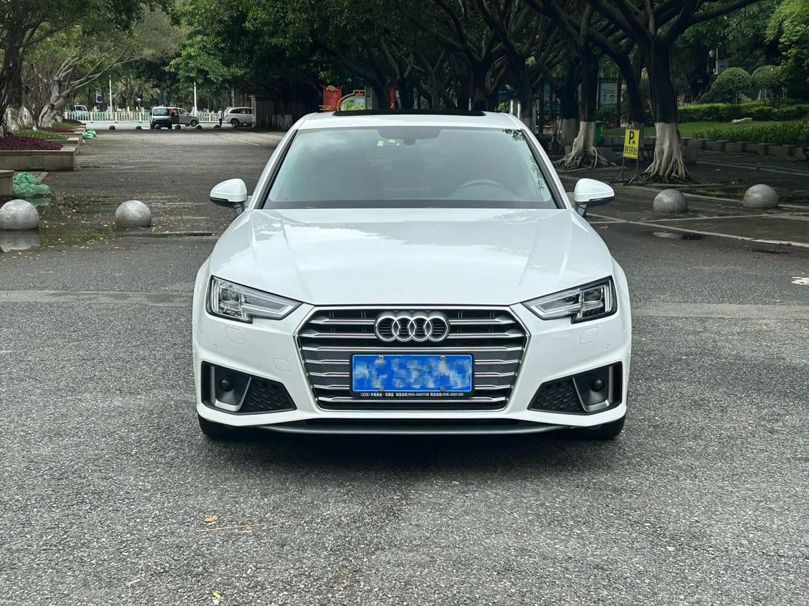 Audi A4L 40 TFSI 30th Anniversary Edition 