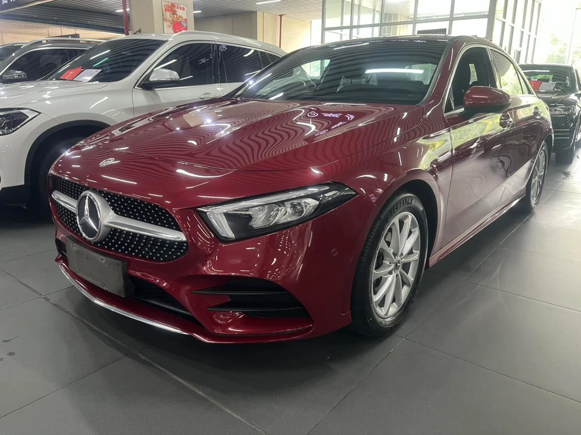 Mercedes-Benz A-Class A200L Sport Edition