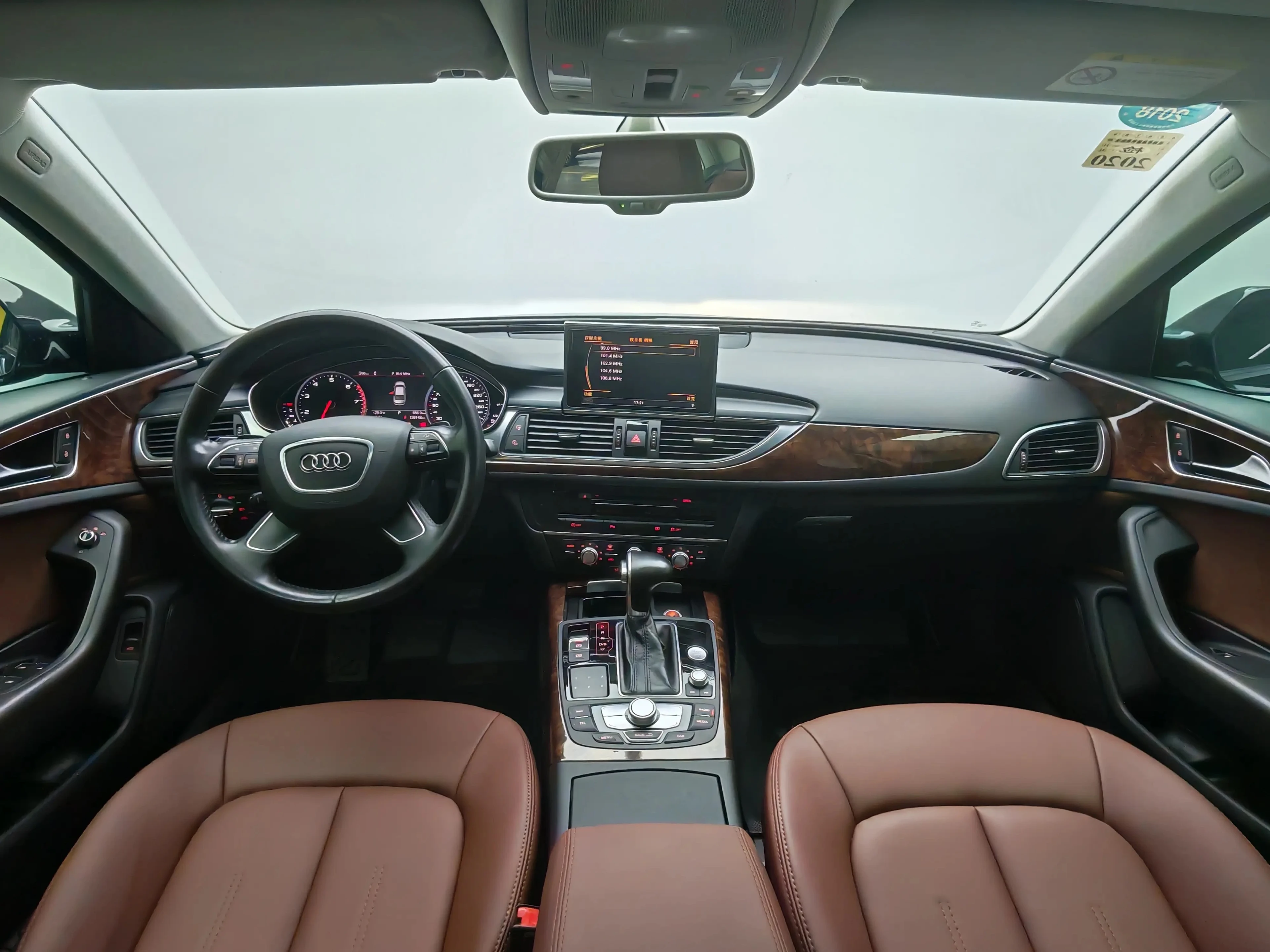Audi A6L TFSI  - interior