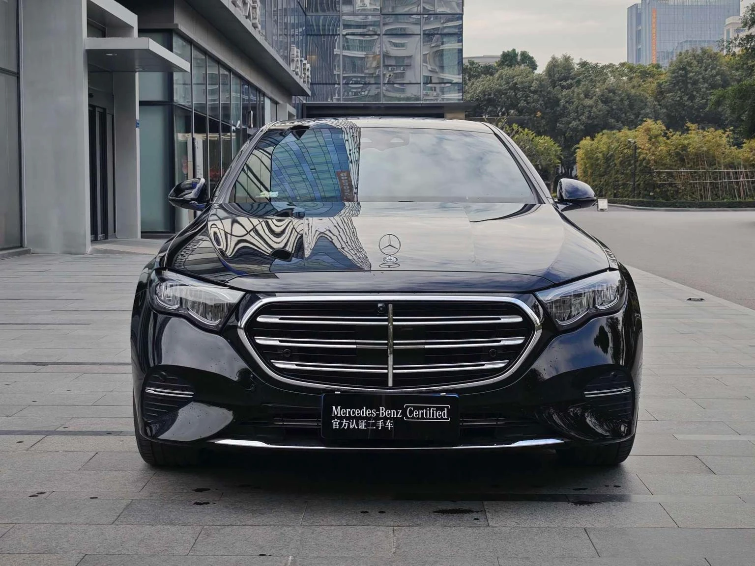 Mercedes-Benz E-Class E300L Luxury