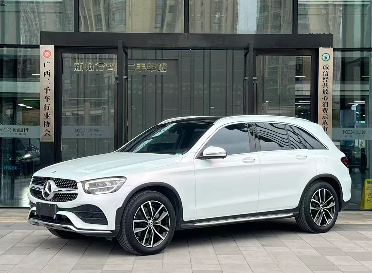 Mercedes-Benz GLC 260 L 4MATIC Luxury Edition - exterior