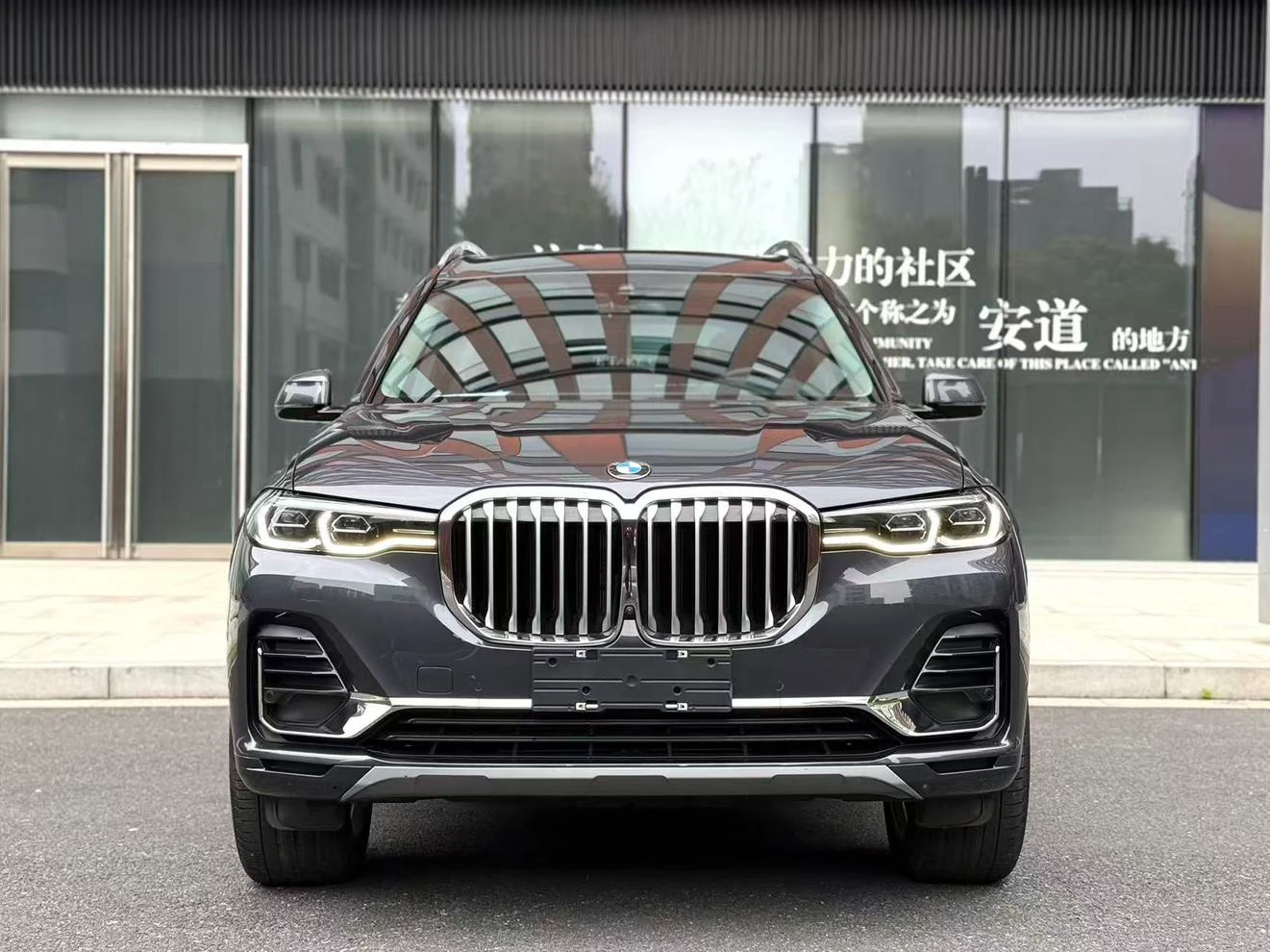 BMW X7   xDrive40i  - exterior