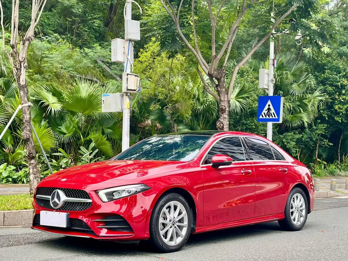 Mercedes-Benz A-Class 2022 Facelift A 200 L