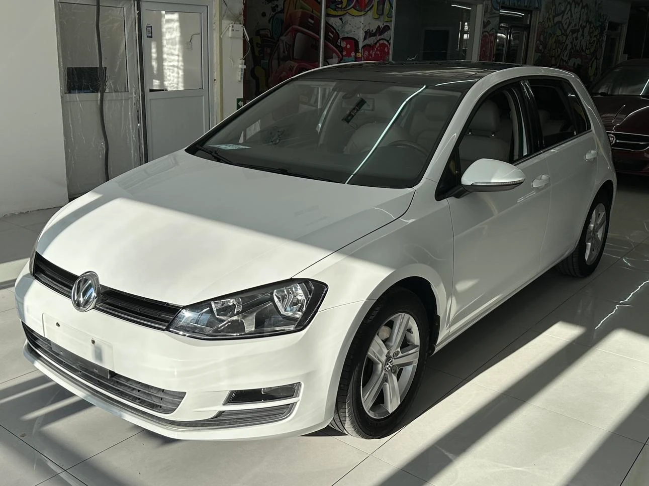 Volkswagen Golf 1.4TSI AT (Highline Trim)