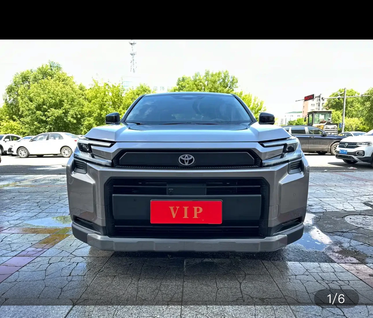 Toyota RAV4 4WD Luxury Edition - exterior