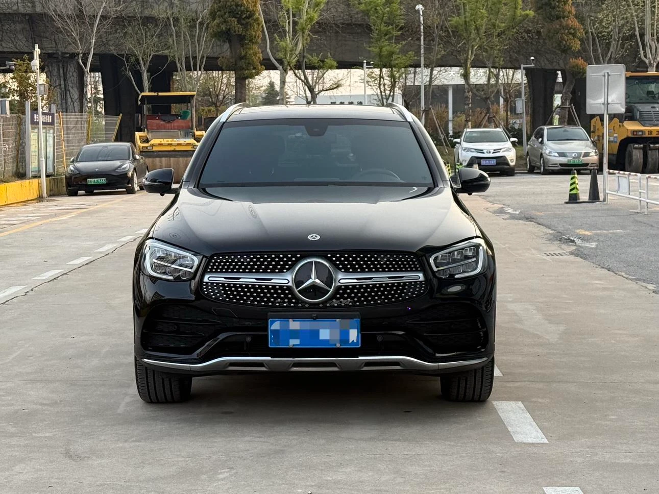 Mercedes-Benz GLC-Class GLC300 4MATIC - exterior