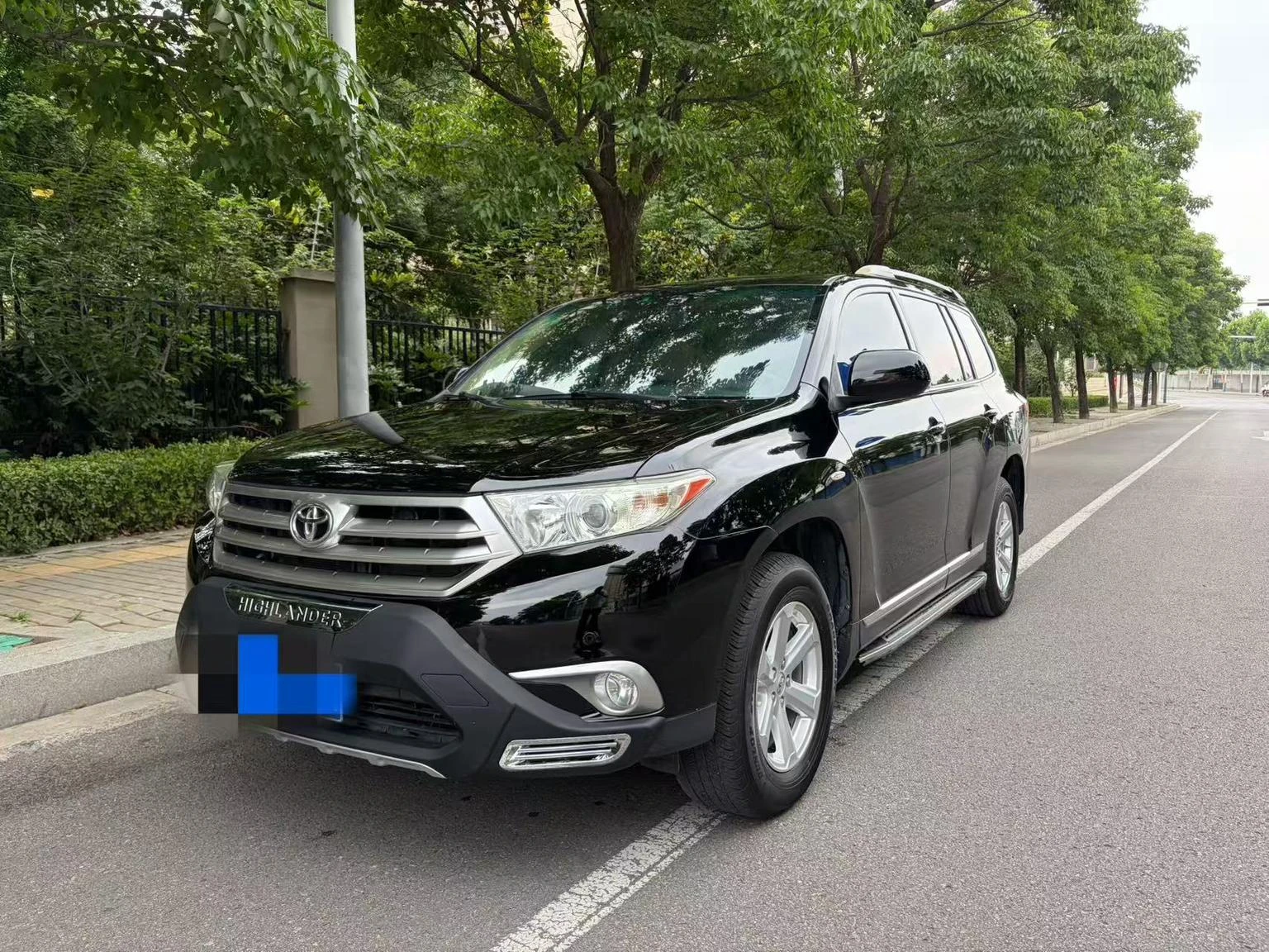 Toyota Highlander 2.7L 2WD 5-Seater (Gold Edition)