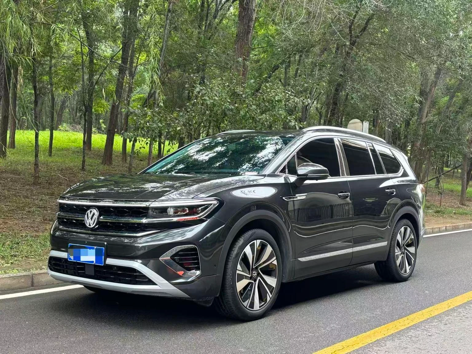 Volkswagen Talagon 380TSI 4WD Luxury Splendid Edition Pro