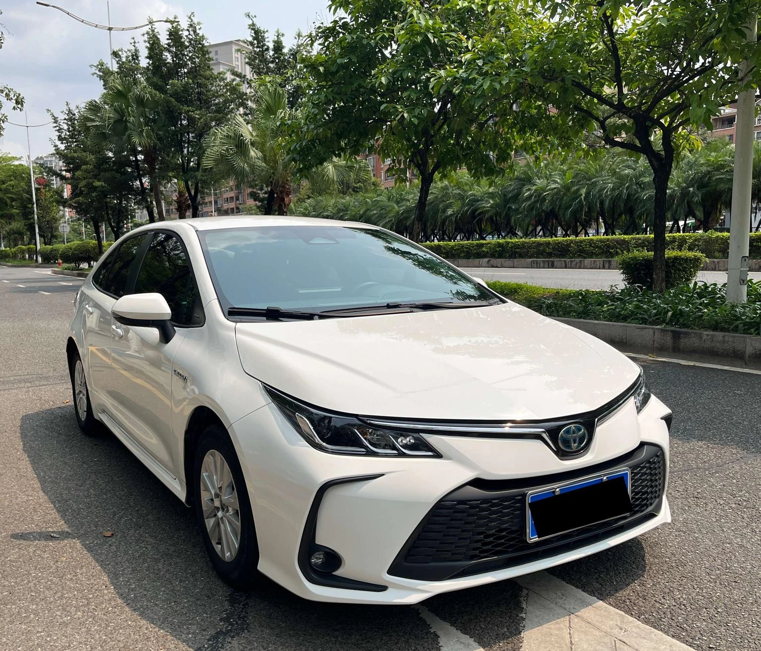 Toyota Corolla Intelligent Electric Hybrid 1.8L E-CVT Pioneer Edition - exterior