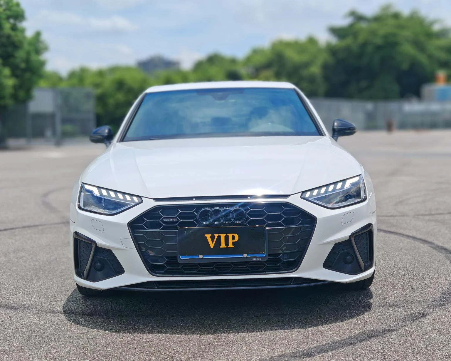 Audi A4L 45 TFSI Quattro Premium Dynamic - exterior