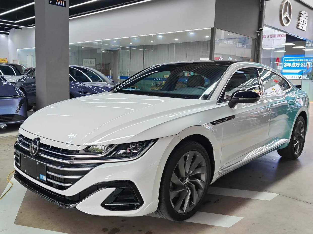 Volkswagen CC 380TSI Eye-Catching Edition