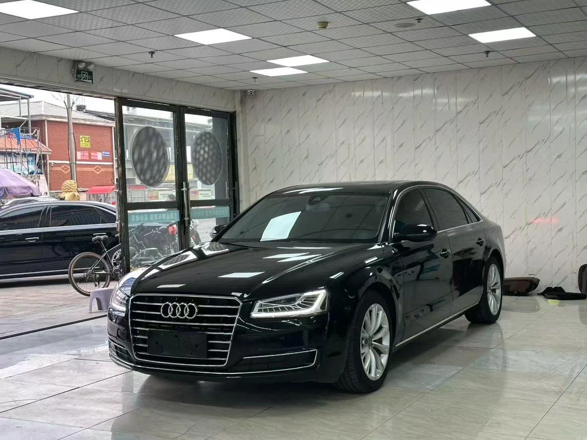 Audi A8L 45 TFSI quattro Comfort
