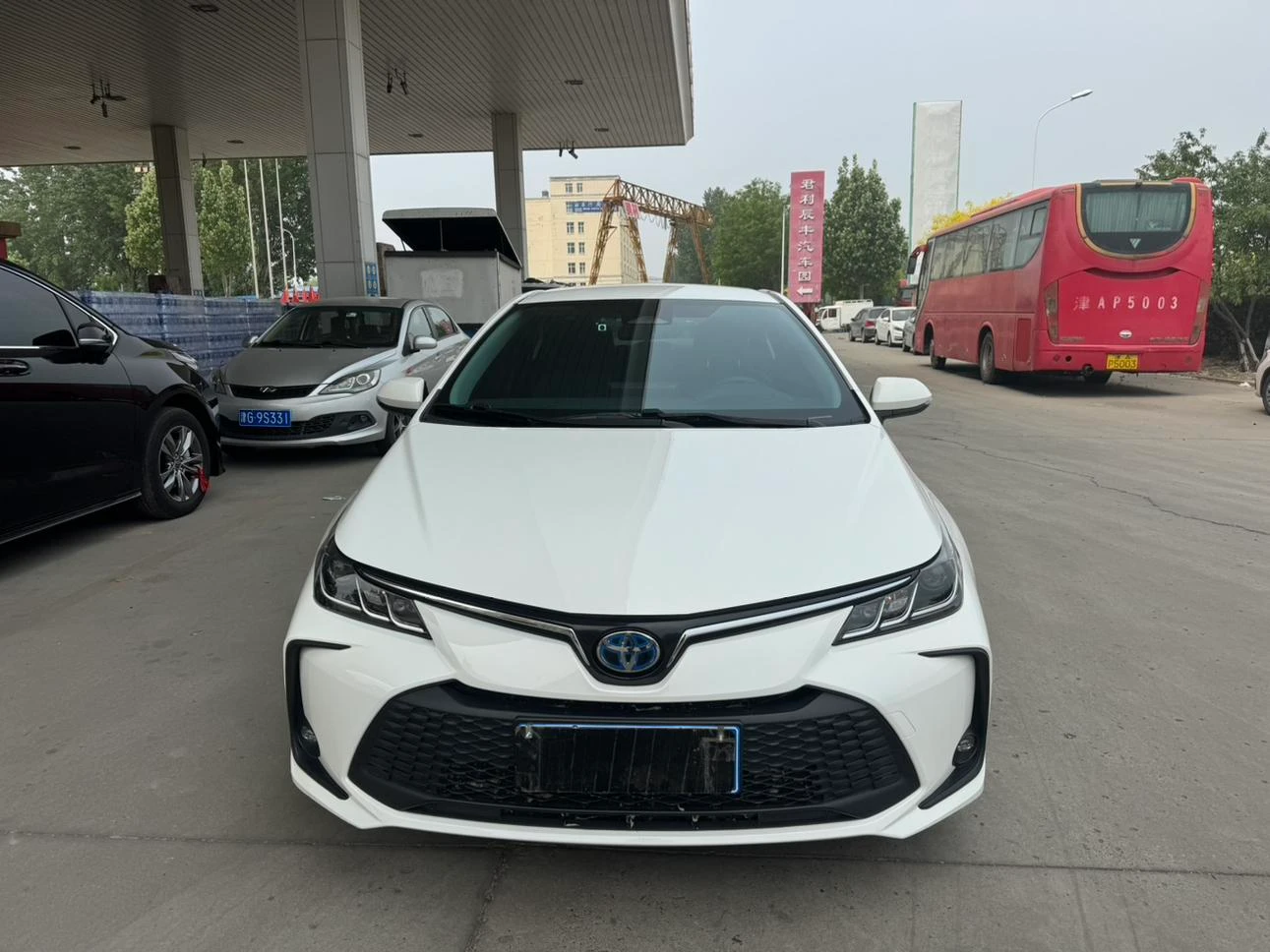 Toyota Corolla Intelligent E-CVT Pioneer Edition - exterior