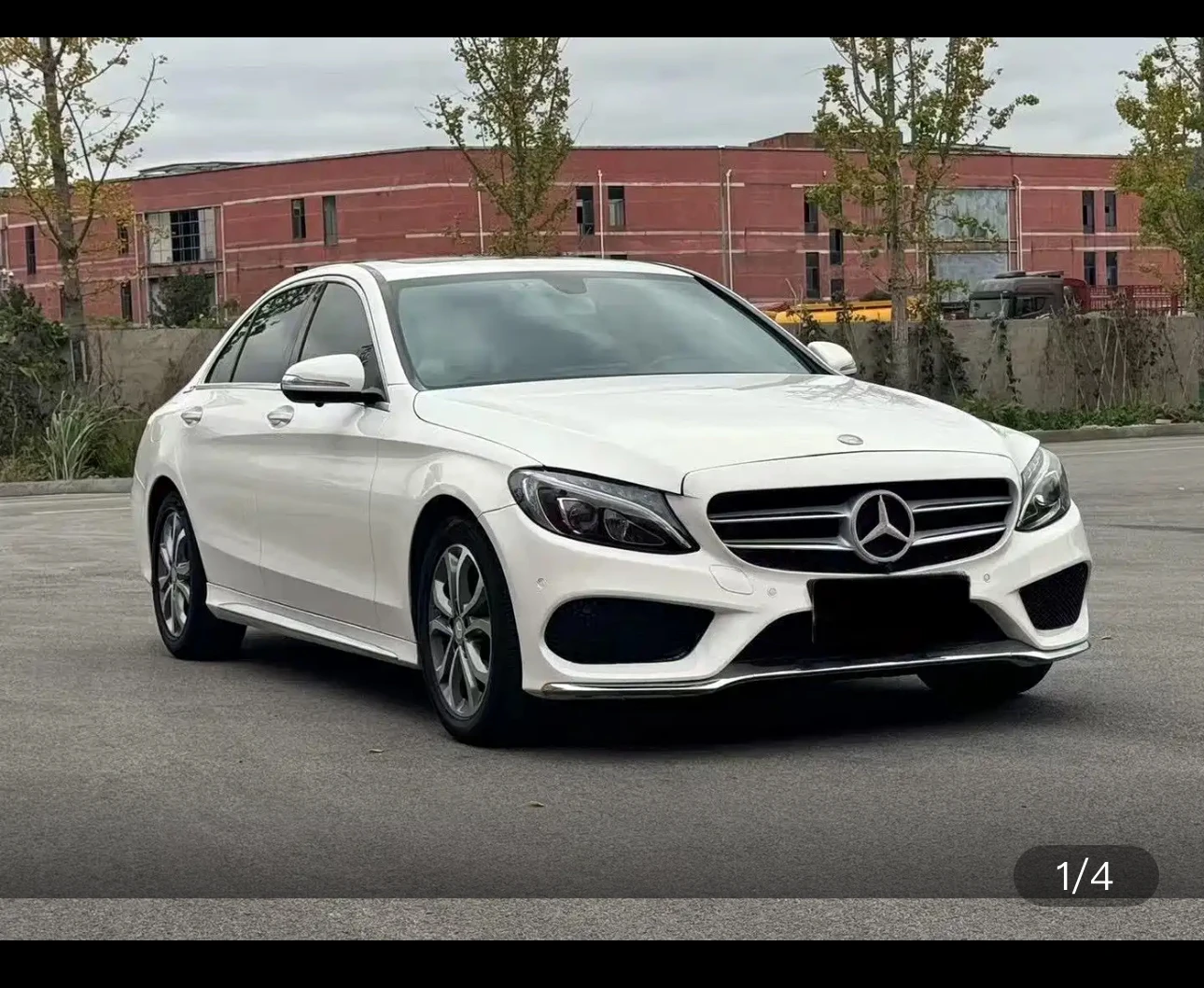 Mercedes-Benz C180L
