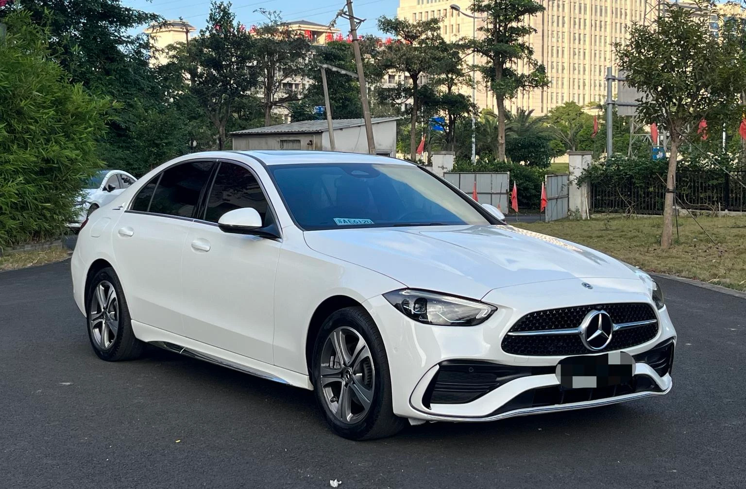 Mercedes-Benz C-class 200 L Sport - exterior