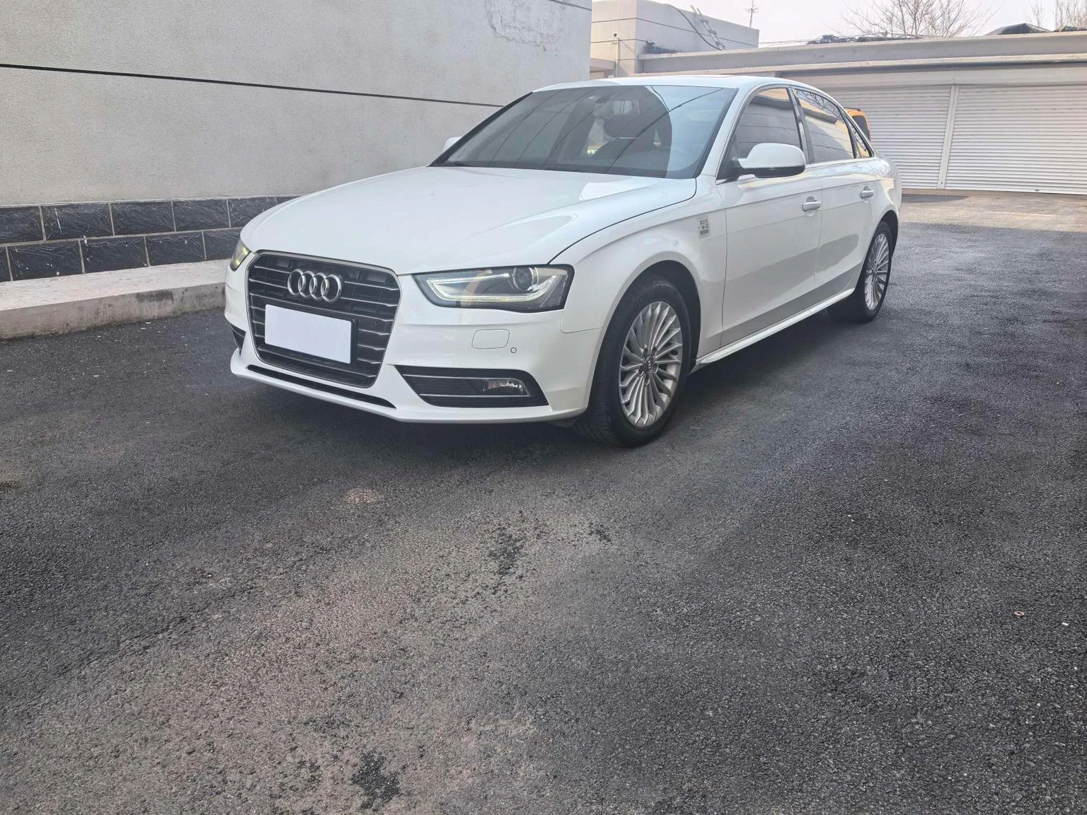 Audi A4L  35 TFSI Automatic Standard - exterior