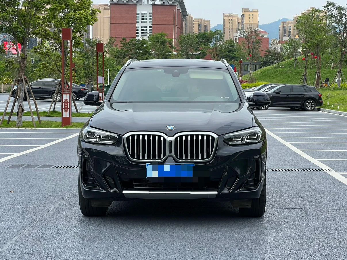 BMW X3 xDrive 25i M Sport - exterior