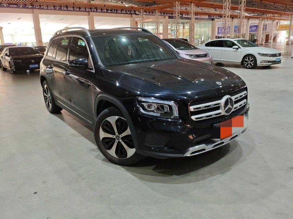 Mercedes-Benz GLB 220 Stylish Edition - exterior