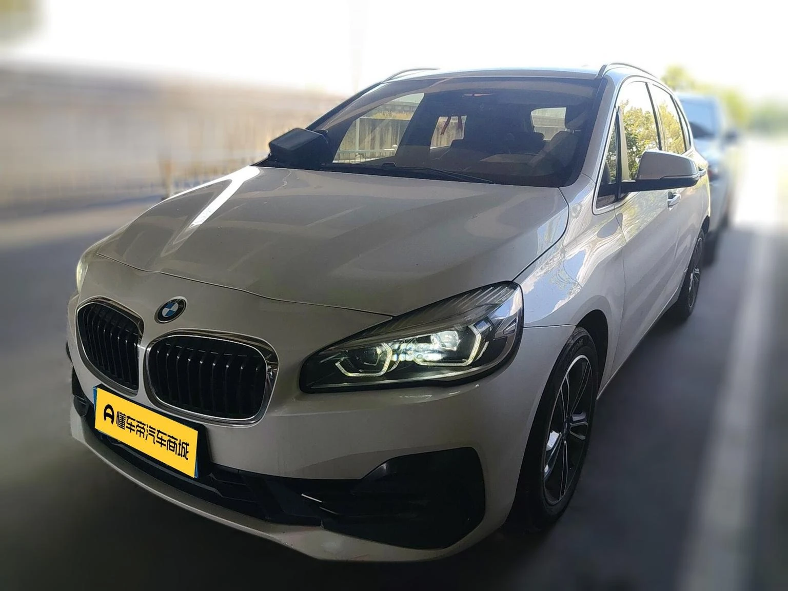 BMW 2 Series  218i  Sport