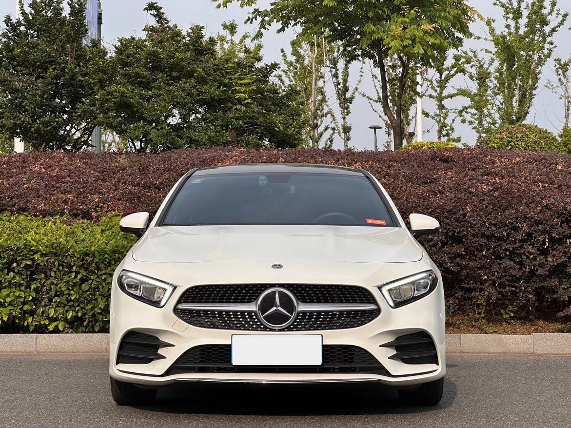 Mercedes-Benz A-Class A200L Sport Edition