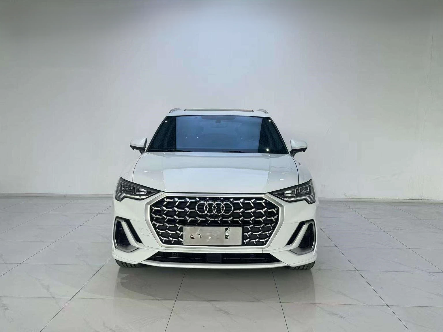 Audi Q3 35 TFSI Style Sport - exterior