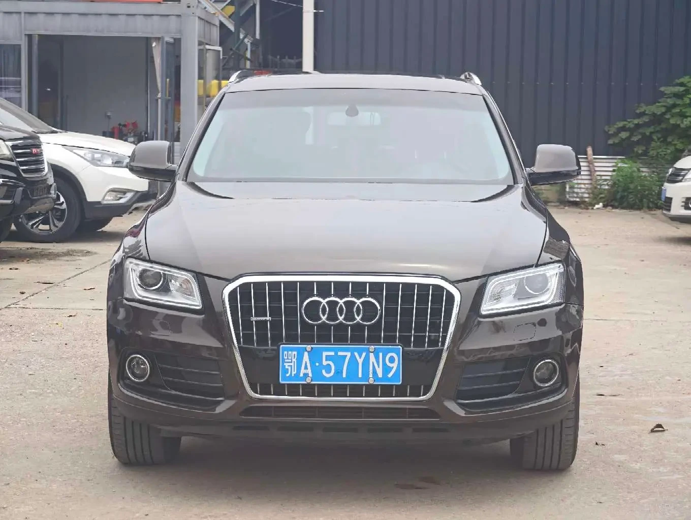 Audi Q5 40TFSI Progressive - exterior