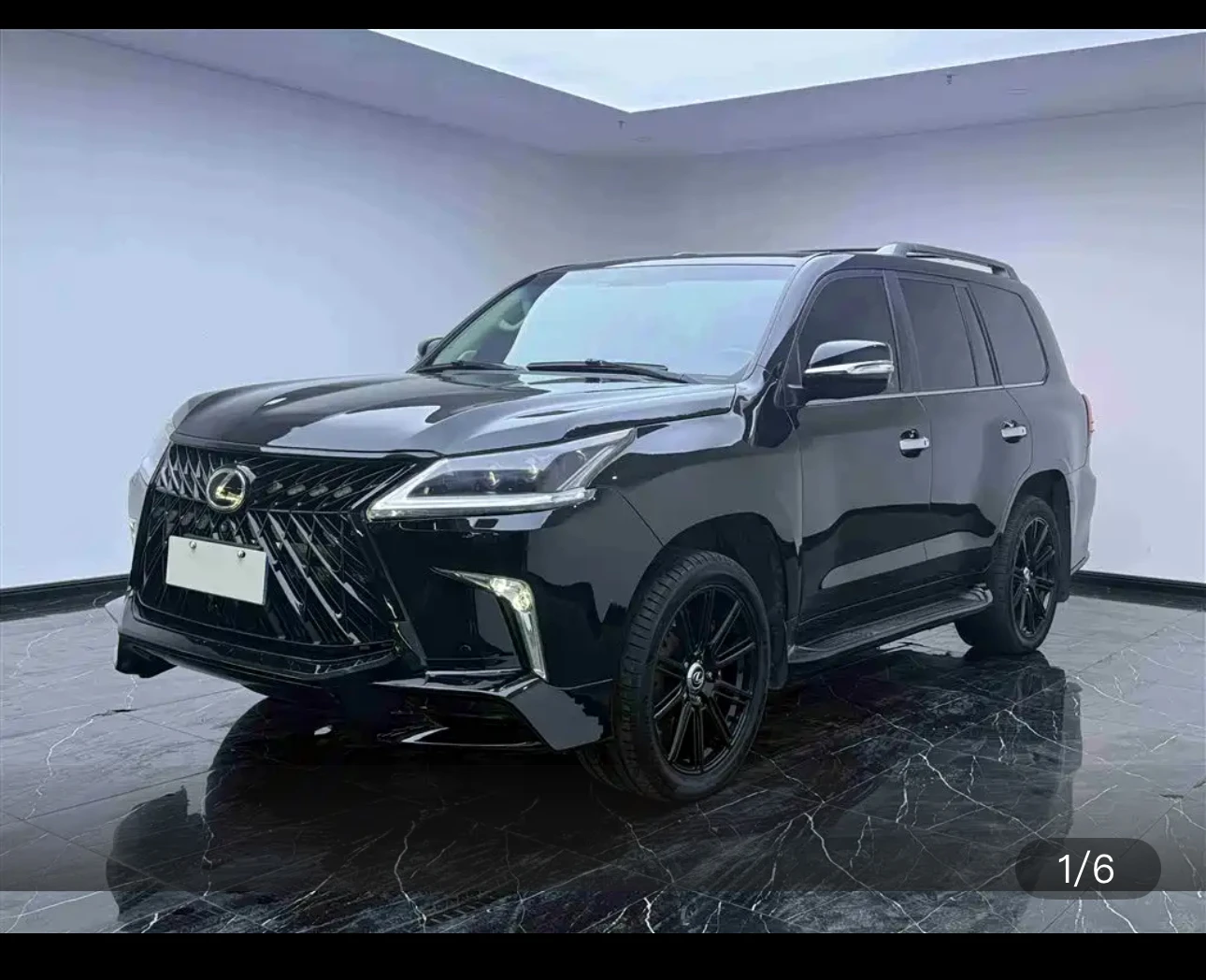 Lexus LX570