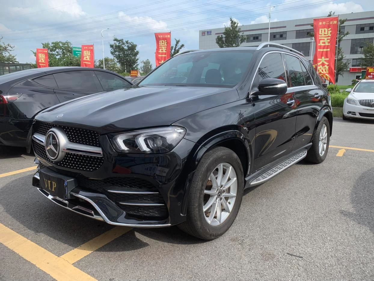 Mercedes-Benz GLE 350 4MATIC Stylish Edition - exterior