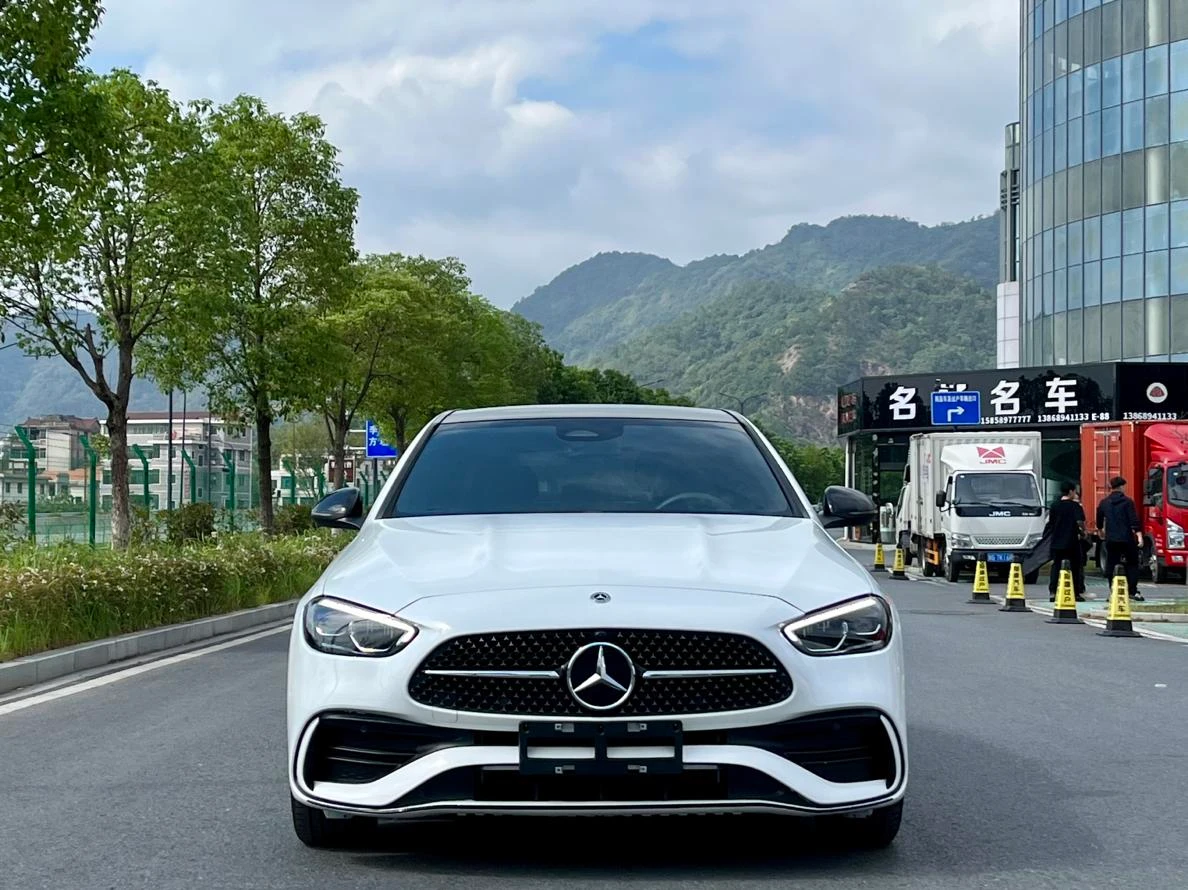Mercedes-Benz C-Class C260 L Sport Edition - exterior