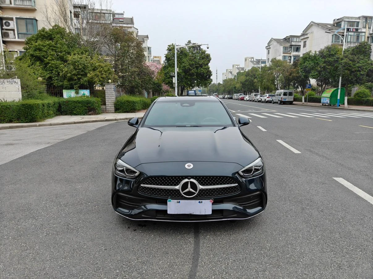 Mercedes-Benz C-Class C200 L Facelift Sport - exterior