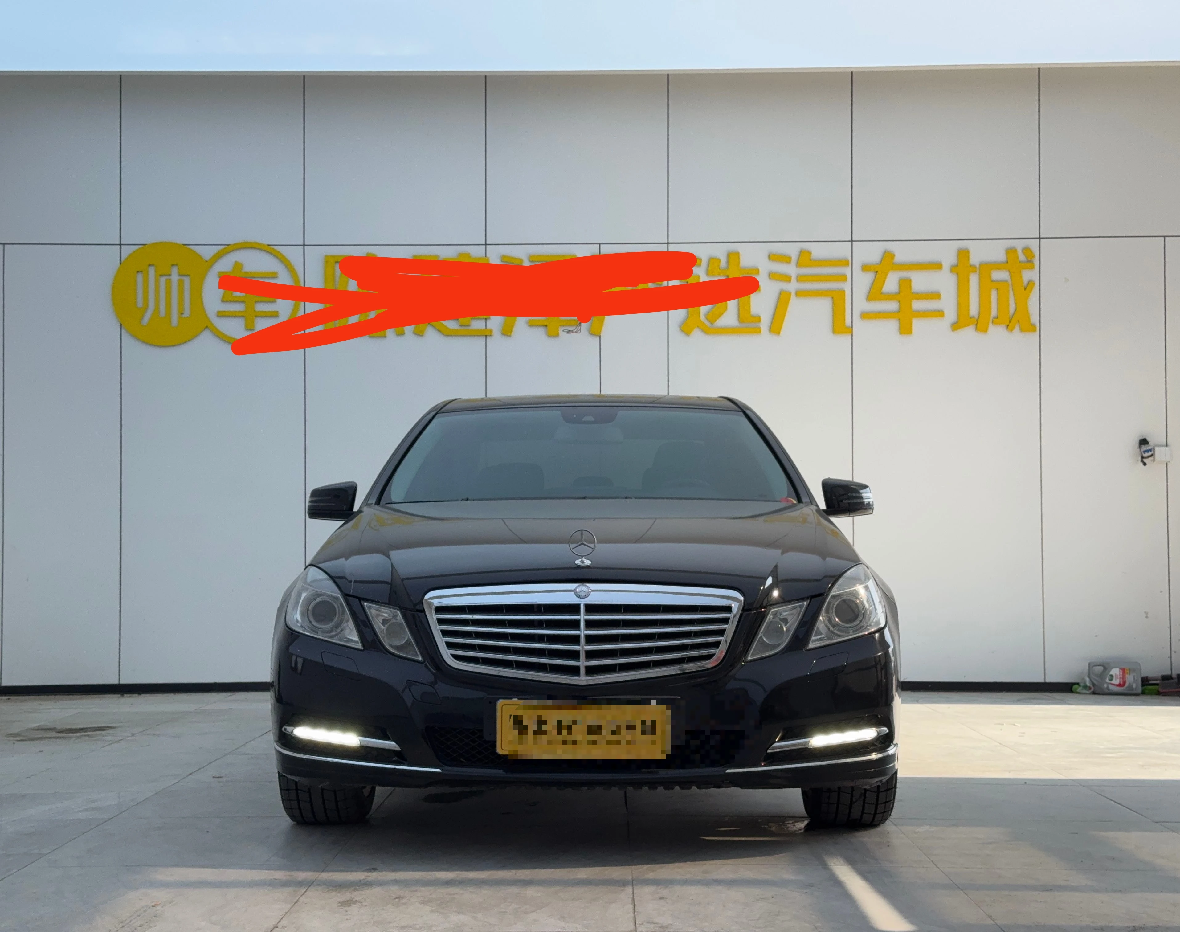 Mercedes-Benz E200L