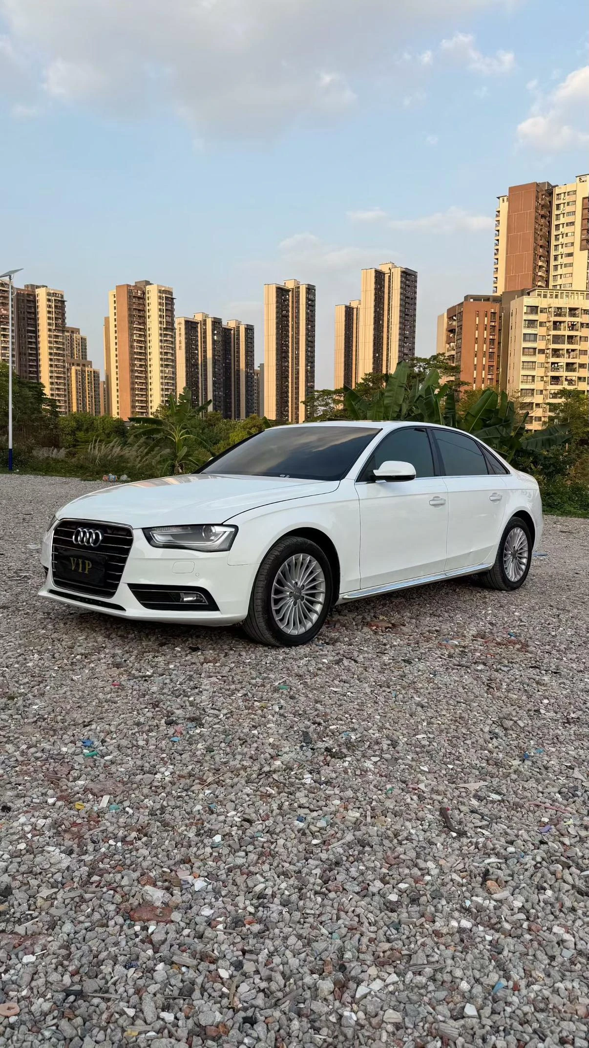 Audi A4L 35 TFSI Automatic Standard - exterior
