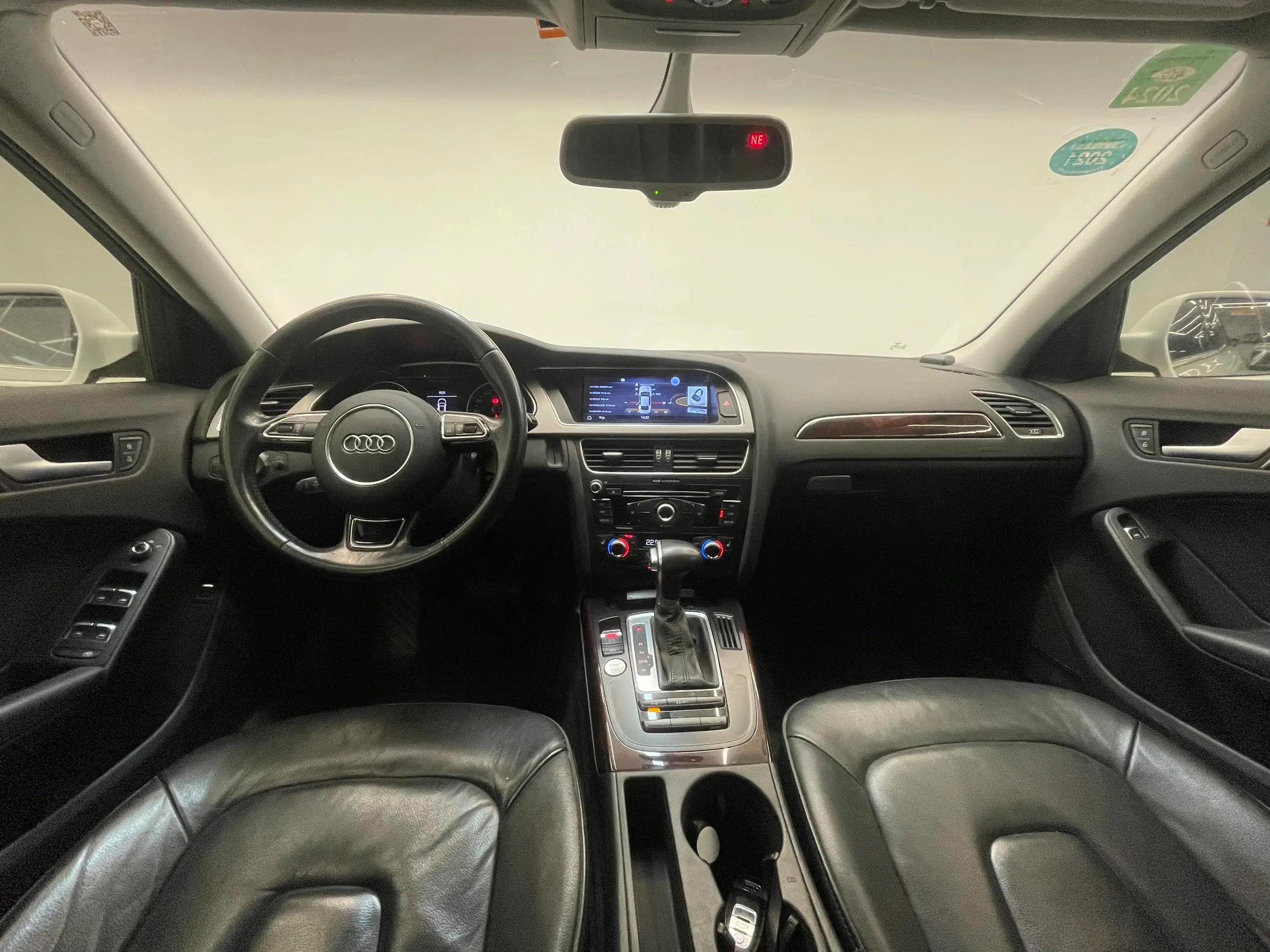 Audi A4L 35 TFSI  - interior